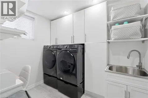 109 Ray Street North Hamilton ON L8R 2Y1
