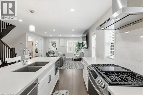 109 Ray Street North Hamilton ON L8R 2Y1