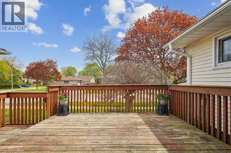2204 Cartier Crescent Burlington ON L7P 2Z5