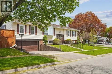 2204 Cartier Crescent Burlington ON L7P 2Z5
