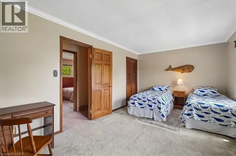 2204 Cartier Crescent Burlington ON L7P 2Z5