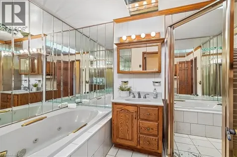 2204 Cartier Crescent Burlington ON L7P 2Z5