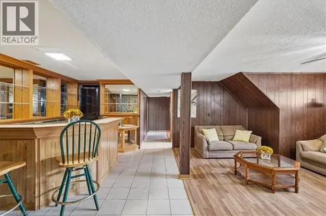 2204 Cartier Crescent Burlington ON L7P 2Z5