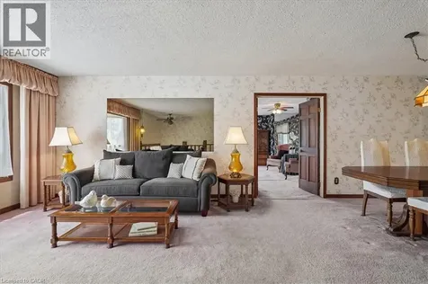 2204 Cartier Crescent Burlington ON L7P 2Z5