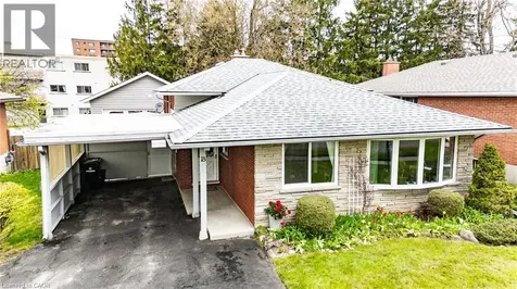18 Queenston Crescent Kitchener ON N2B 2V5