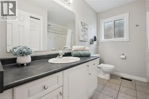 124 Gibbons Drive Fergus ON N1M 3W2