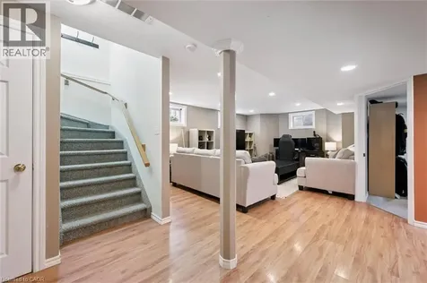 124 Gibbons Drive Fergus ON N1M 3W2