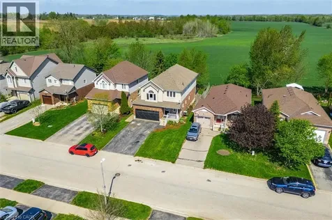 124 Gibbons Drive Fergus ON N1M 3W2