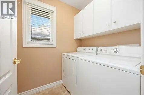 207 Cassandra Boulevard Sarnia ON N7S 0A3