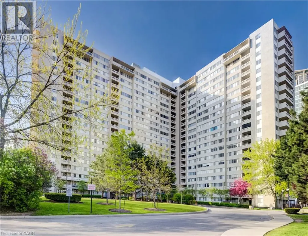 3590 Kaneff Crescent Mississauga ON L5A 3X3