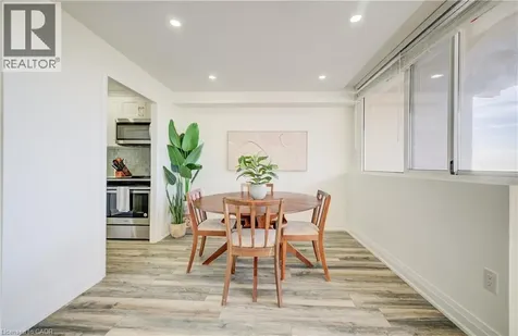 3590 Kaneff Crescent Mississauga ON L5A 3X3