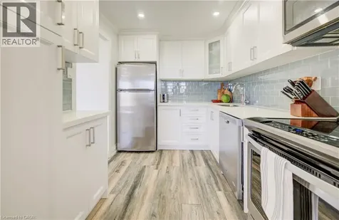 3590 Kaneff Crescent Mississauga ON L5A 3X3
