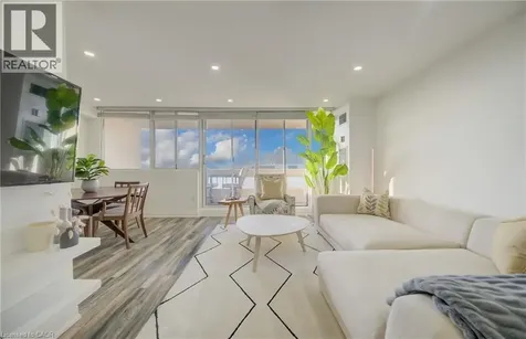 3590 Kaneff Crescent Mississauga ON L5A 3X3
