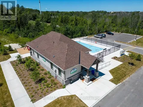17 Spooner Crescent Collingwood ON L9Y 1T3