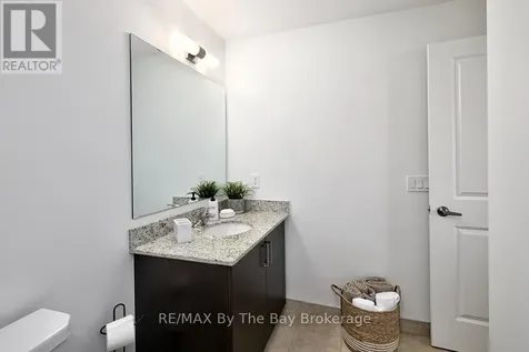 17 Spooner Crescent Collingwood ON L9Y 1T3