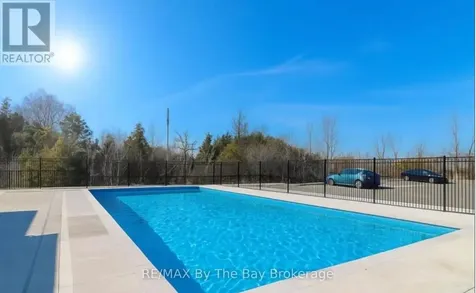 17 Spooner Crescent Collingwood ON L9Y 1T3