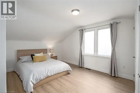 327 Goodram Drive Burlington ON L7L 2J9