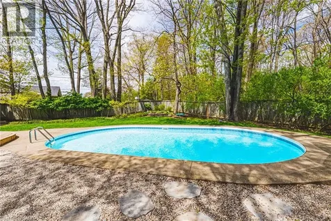 327 Goodram Drive Burlington ON L7L 2J9
