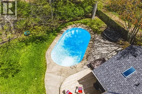 327 Goodram Drive Burlington ON L7L 2J9