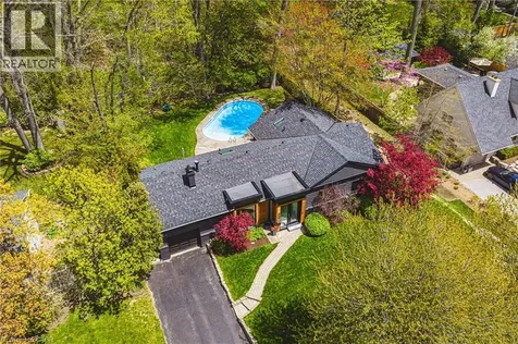 327 Goodram Drive Burlington ON L7L 2J9