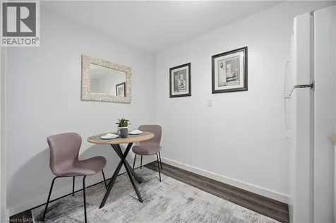 10 Ristau Crescent Kitchener ON N2E 3A8