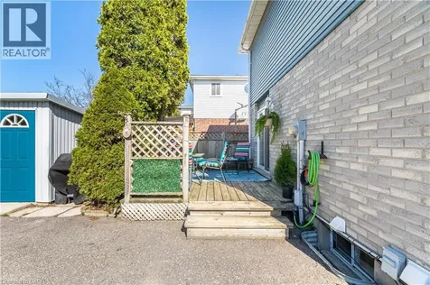 10 Ristau Crescent Kitchener ON N2E 3A8