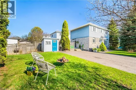10 Ristau Crescent Kitchener ON N2E 3A8