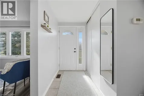 10 Ristau Crescent Kitchener ON N2E 3A8