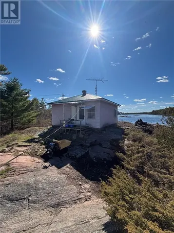 Pcl 7561 Pickerel River Killarney ON P0M 2A0