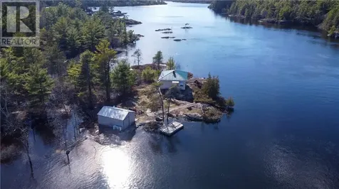 Pcl 7561 Pickerel River Killarney ON P0M 2A0