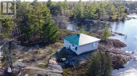 Pcl 7561 Pickerel River Killarney ON P0M 2A0