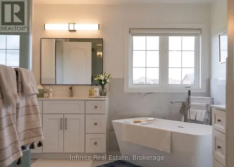 44 Fawnridge Road Caledon ON L7C 3T9