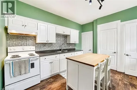231 Dalhousie Street Brantford ON N3S 3V1