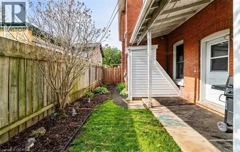 231 Dalhousie Street Brantford ON N3S 3V1