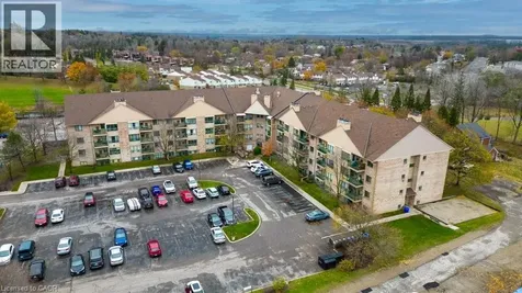 15 Hofstetter Avenue Kitchener ON N2A 3Z7