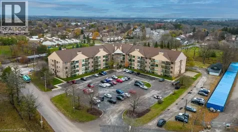 15 Hofstetter Avenue Kitchener ON N2A 3Z7