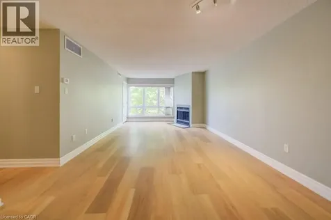 15 Hofstetter Avenue Kitchener ON N2A 3Z7