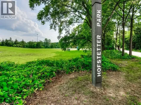 15 Hofstetter Avenue Kitchener ON N2A 3Z7