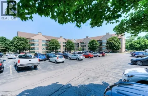 15 Hofstetter Avenue Kitchener ON N2A 3Z7