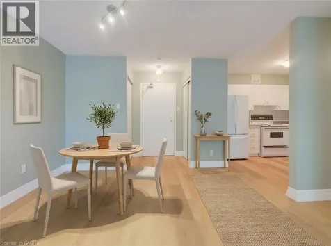 15 Hofstetter Avenue Kitchener ON N2A 3Z7
