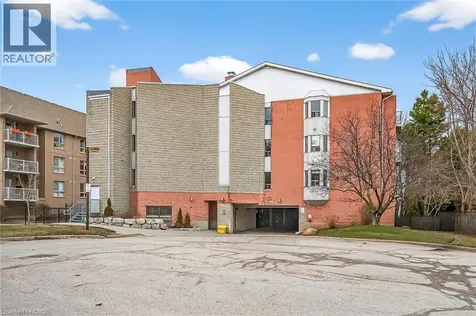 6 Niagara Street Grimsby ON L3M 5A4