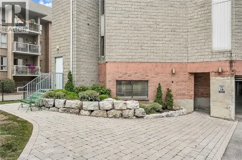 6 Niagara Street Grimsby ON L3M 5A4