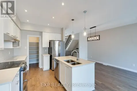 760 Carnelian Crescent Ottawa ON K1X 0A8