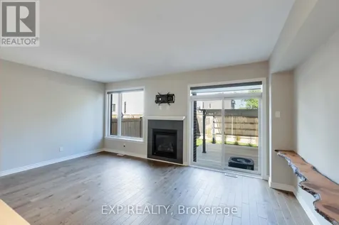 760 Carnelian Crescent Ottawa ON K1X 0A8