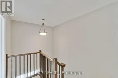 760 Carnelian Crescent Ottawa ON K1X 0A8