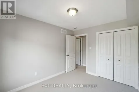760 Carnelian Crescent Ottawa ON K1X 0A8