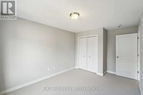 760 Carnelian Crescent Ottawa ON K1X 0A8