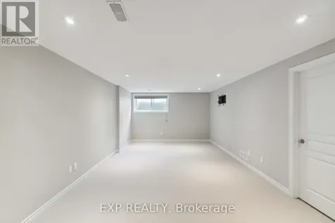 760 Carnelian Crescent Ottawa ON K1X 0A8