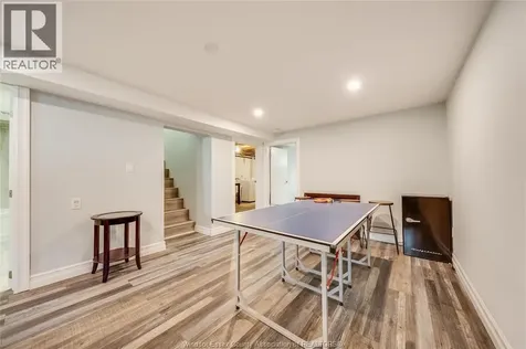 1038 Dot Avenue Windsor ON N9C 3H8