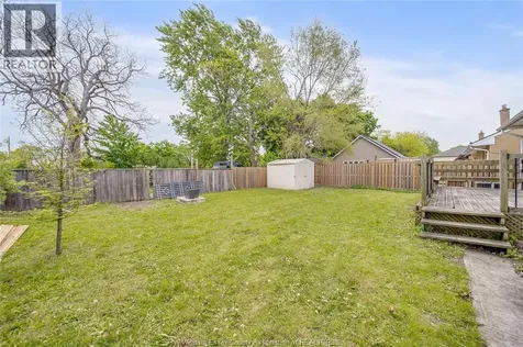 1038 Dot Avenue Windsor ON N9C 3H8